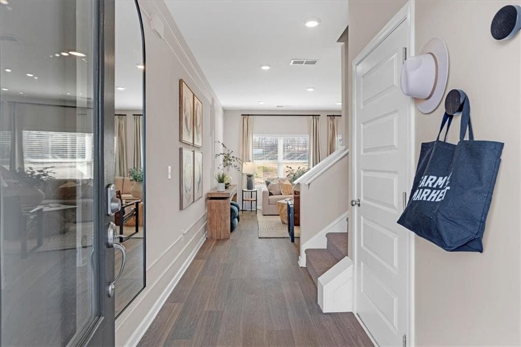 3 bedroom, 3 bathroom, 1,443 sq ft single family residence for sale at 404 Bluegrass Lane, Rockmart, GA 30153 — photo 2