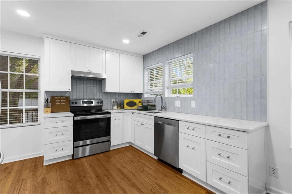 4 bedroom, 2 bathroom, 1,591 sq ft single family residence for sale at 1816 Sylvan Road, Atlanta, GA 30310 — photo 7