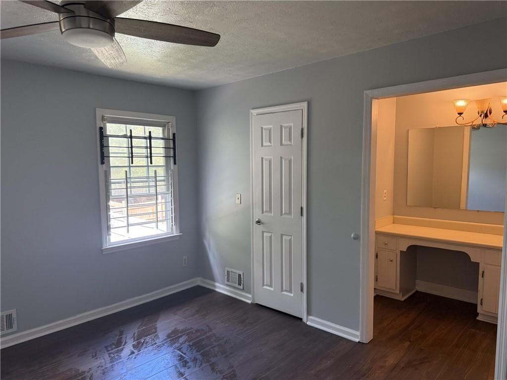 duplex for sale at 5382 ridgemere ct, Stone Mountain, GA 30083 — photo 3