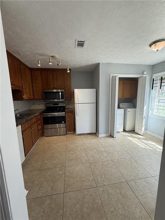 duplex for sale at 5382 ridgemere ct, Stone Mountain, GA 30083 — photo 5