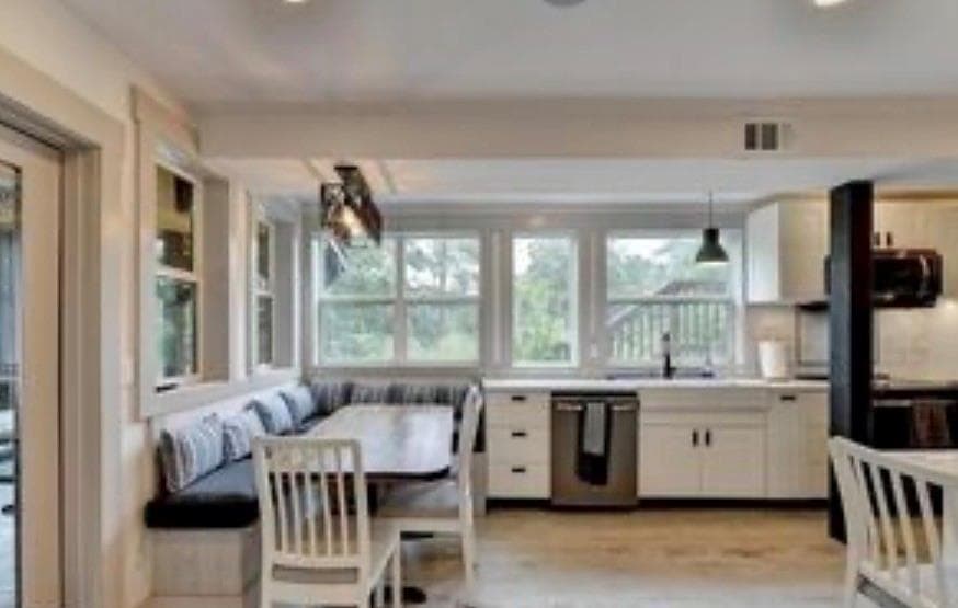 3 bedroom, 3 bathroom, 1,881 sq ft single family residence for sale at 310 Friar Tuck C Circle, Covington, GA 30014 — photo 6