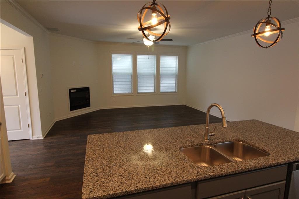 4 bedroom, 3 bathroom, 2,300 sq ft single family residence for rent at 5408 Falling Branch Court, Flowery Branch, GA 30542 for $2,200 a month — photo 6