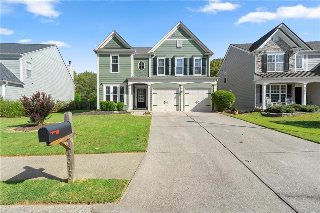 3 bedroom, 3 bathroom, 2,344 sq ft single family residence for sale at 4010 Emerald Glade Court, Cumming, GA 30040 — photo 3