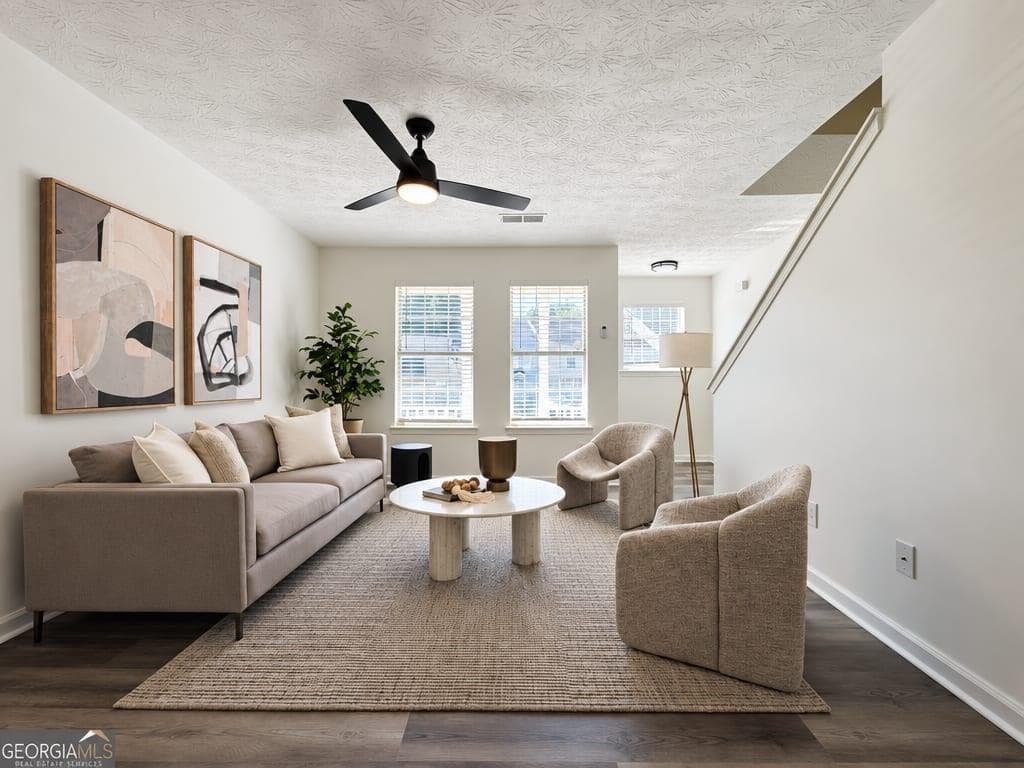 2 bedroom, 2 bathroom, 1,032 sq ft townhouse for sale at 5889 Trent Walk Drive, Lithonia, GA 30038 — photo 6
