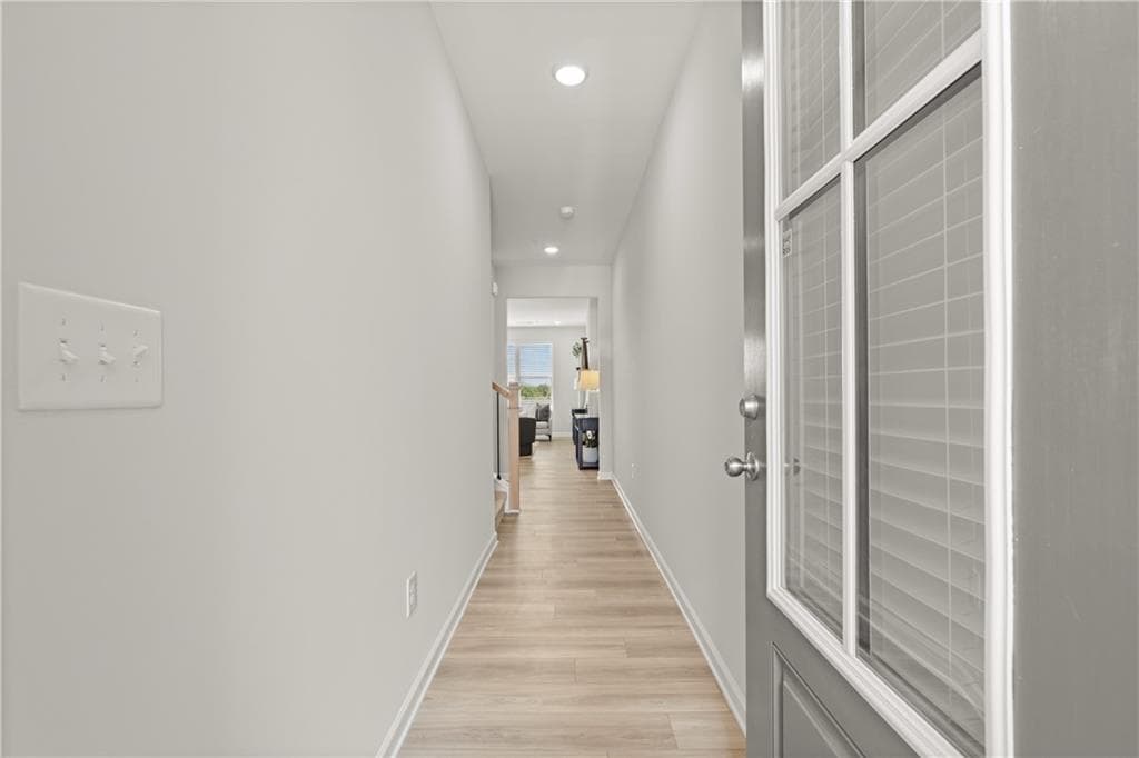 3 bedroom, 3 bathroom, 1,812 sq ft townhouse for sale at 6415 Pinin Place 644, Cumming, GA 30041 — photo 2