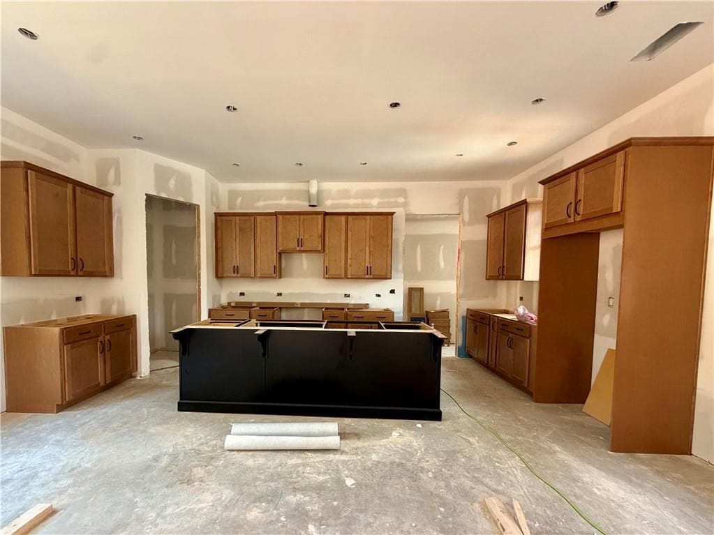 3 bedroom, 2 bathroom, 1,873 sq ft single family residence for sale at 02 Blue Mountain Road, Morganton, GA 30560 — photo 6