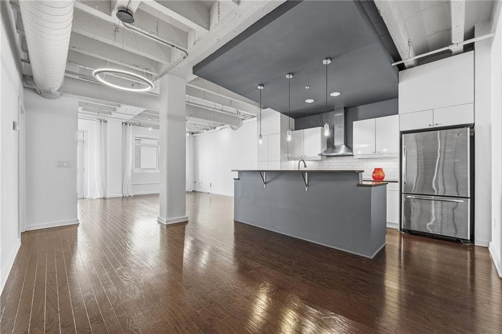 2 bedroom, 2 bathroom, 1,365 sq ft condominium for sale at 805 Peachtree Street 308, Atlanta, GA 30308