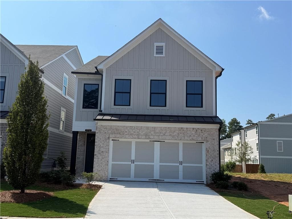 3 bedroom, 3 bathroom, 2,034 sq ft single family residence for sale at 1712 Crestland Place, Marietta, GA 30008