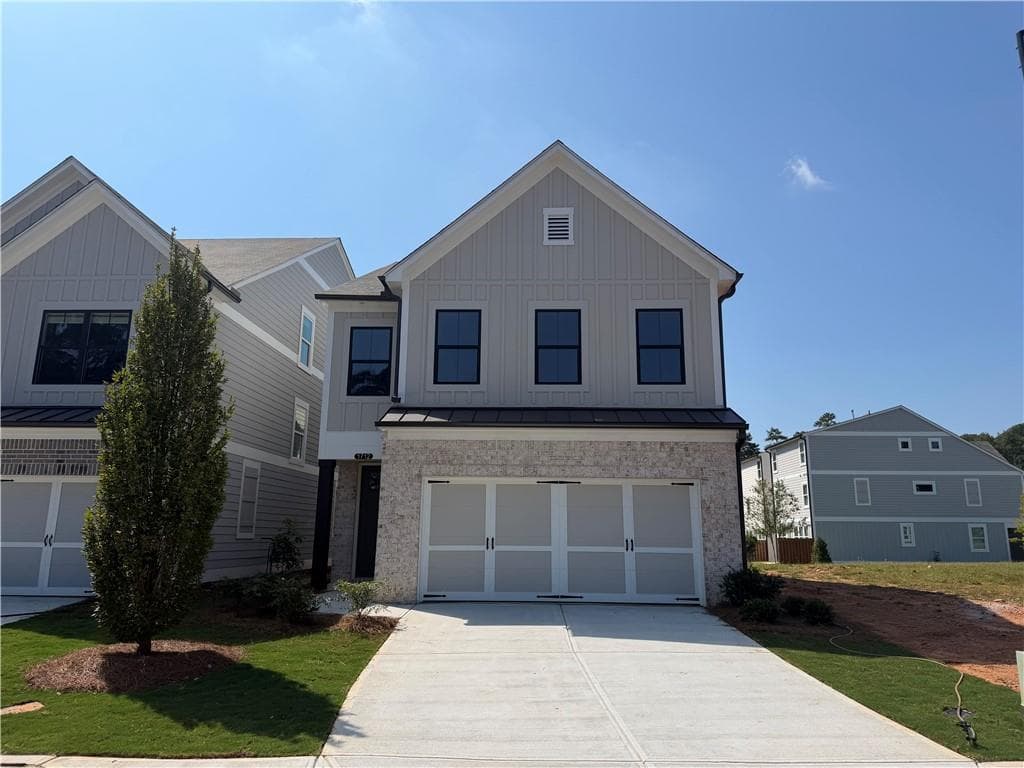 3 bedroom, 3 bathroom, 2,034 sq ft single family residence for sale at 1712 Crestland Place, Marietta, GA 30008 — photo 3