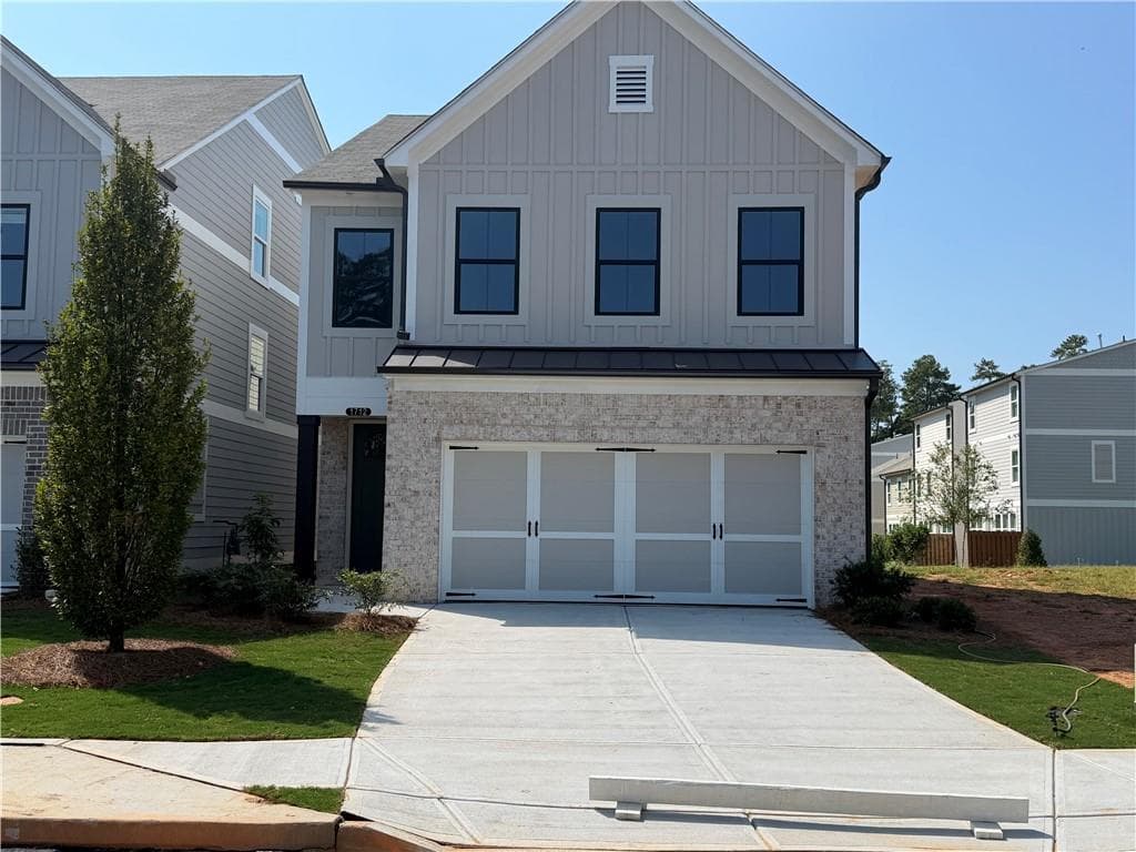 3 bedroom, 3 bathroom, 2,034 sq ft single family residence for sale at 1712 Crestland Place, Marietta, GA 30008 — photo 4