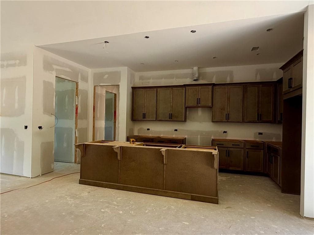 3 bedroom, 2 bathroom, 1,653 sq ft single family residence for sale at 3 Blue Mountain Road, Morganton, GA 30560 — photo 4