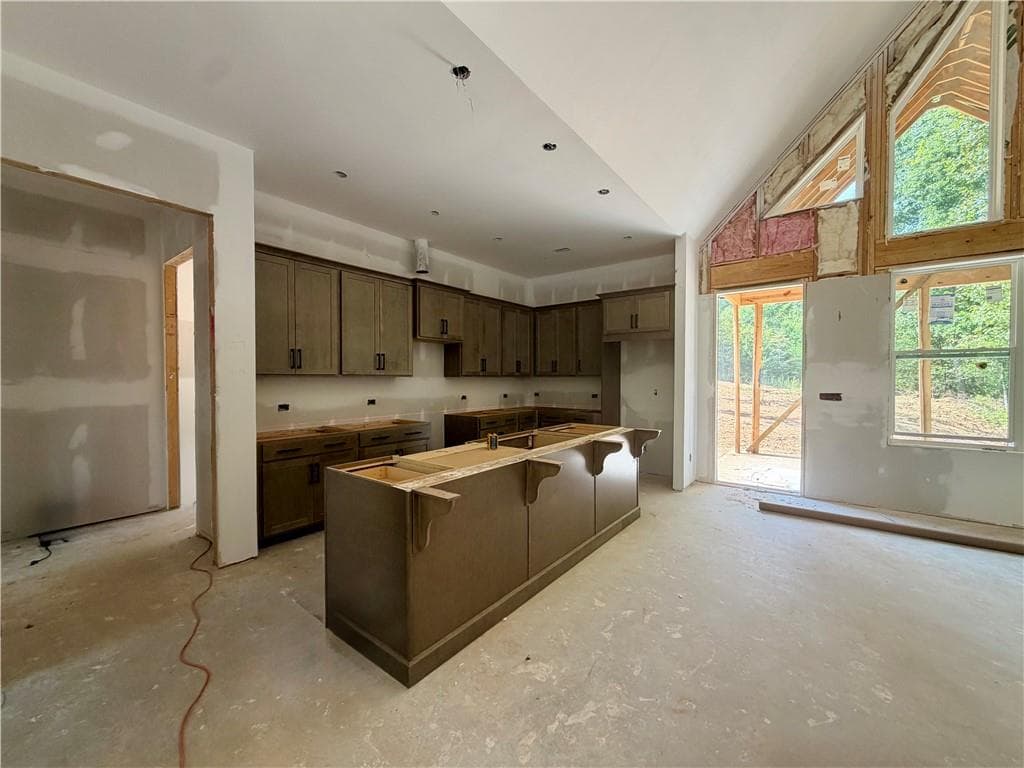 3 bedroom, 2 bathroom, 1,653 sq ft single family residence for sale at 3 Blue Mountain Road, Morganton, GA 30560 — photo 5