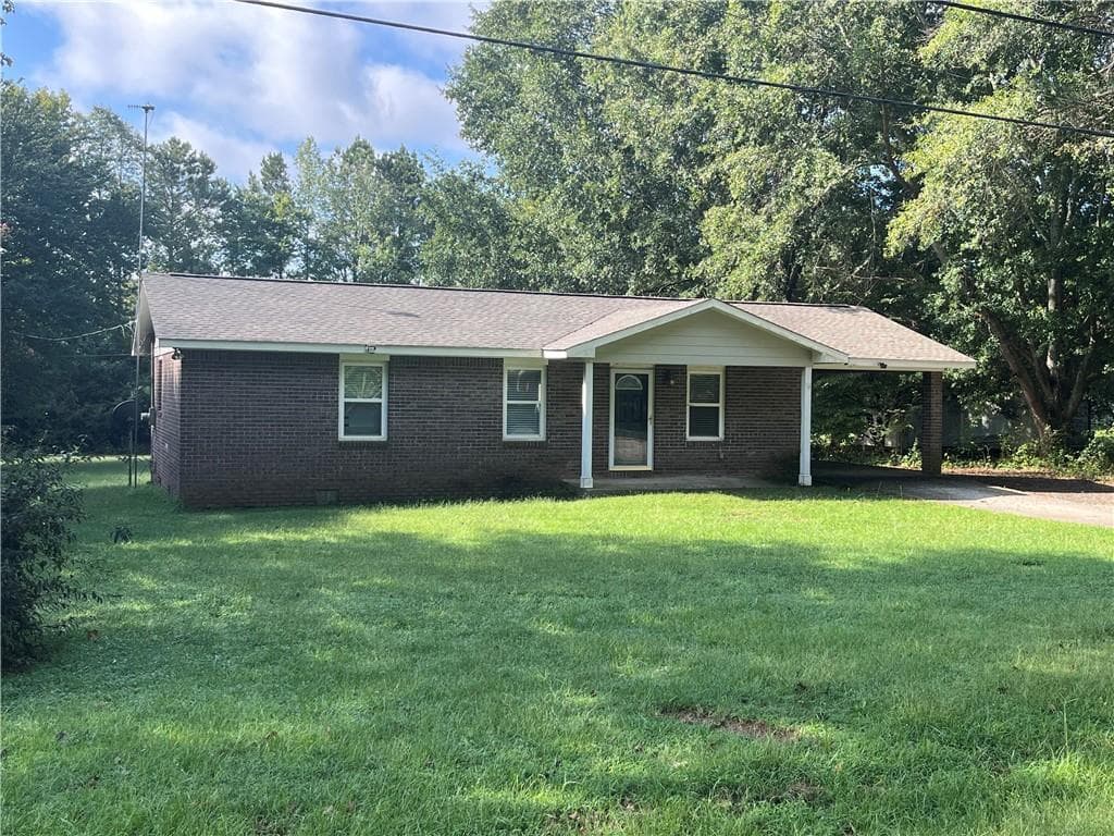 3 bedroom, 2 bathroom, 960 sq ft single family residence for sale at 481 Old Corinth Road, Buchanan, GA 30113