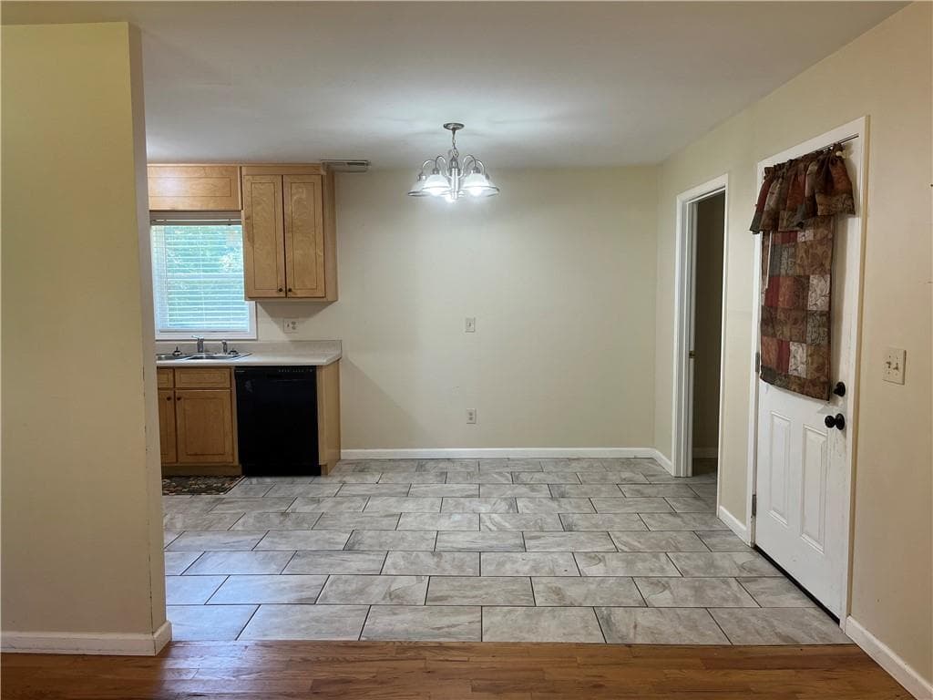 3 bedroom, 2 bathroom, 960 sq ft single family residence for sale at 481 Old Corinth Road, Buchanan, GA 30113 — photo 4