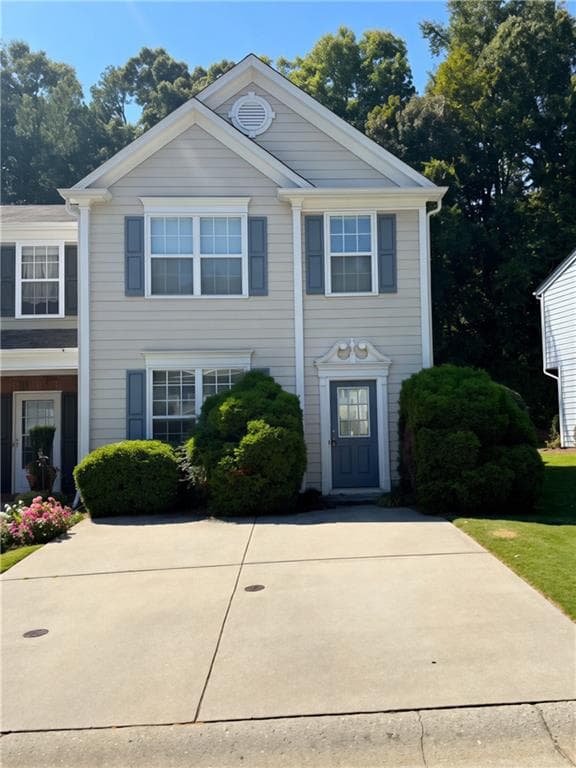 3 bedroom, 3 bathroom, 1,902 sq ft townhouse for rent at 4115 Howell Park Road, Duluth, GA 30096 for $1,950 a month — photo 2