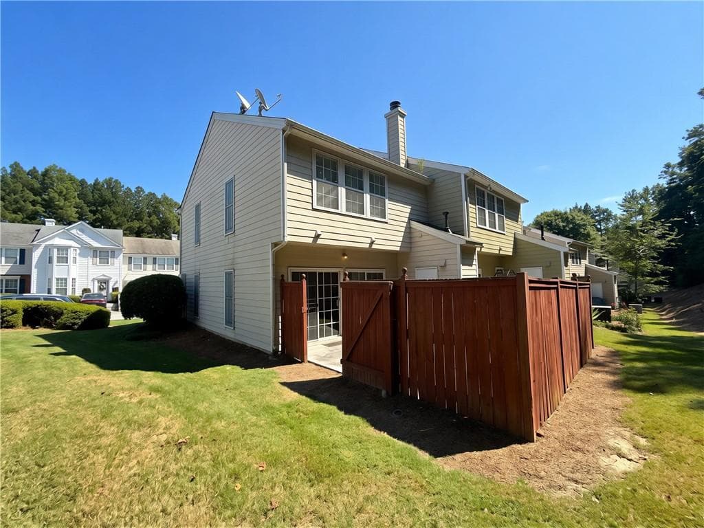 3 bedroom, 3 bathroom, 1,902 sq ft townhouse for rent at 4115 Howell Park Road, Duluth, GA 30096 for $1,950 a month — photo 3