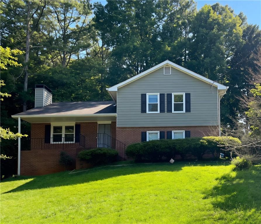 3 bedroom, 2 bathroom, 1,435 sq ft single family residence for rent at 33 Chief Circle, Lawrenceville, GA 30043 for $2,050 a month — photo 1 of 22