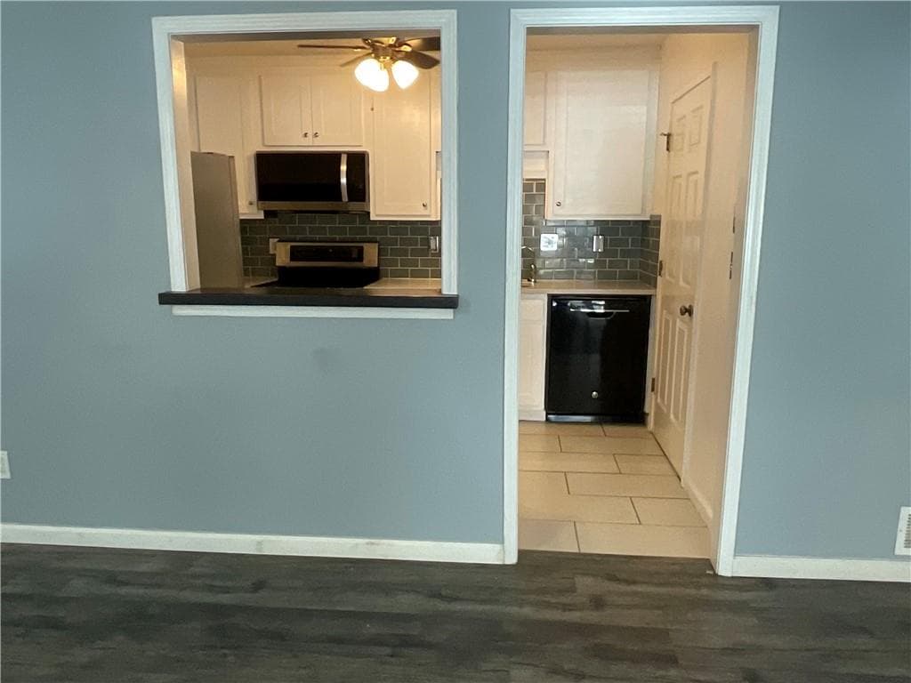 2 bedroom, 2 bathroom, 1,182 sq ft condominium for sale at 3969 Woodridge Way, Tucker, GA 30084 — photo 7