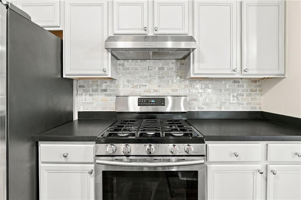 3 bedroom, 3 bathroom, 1,816 sq ft single family residence for sale at 4458 High Gate Drive, Acworth, GA 30101 — photo 10
