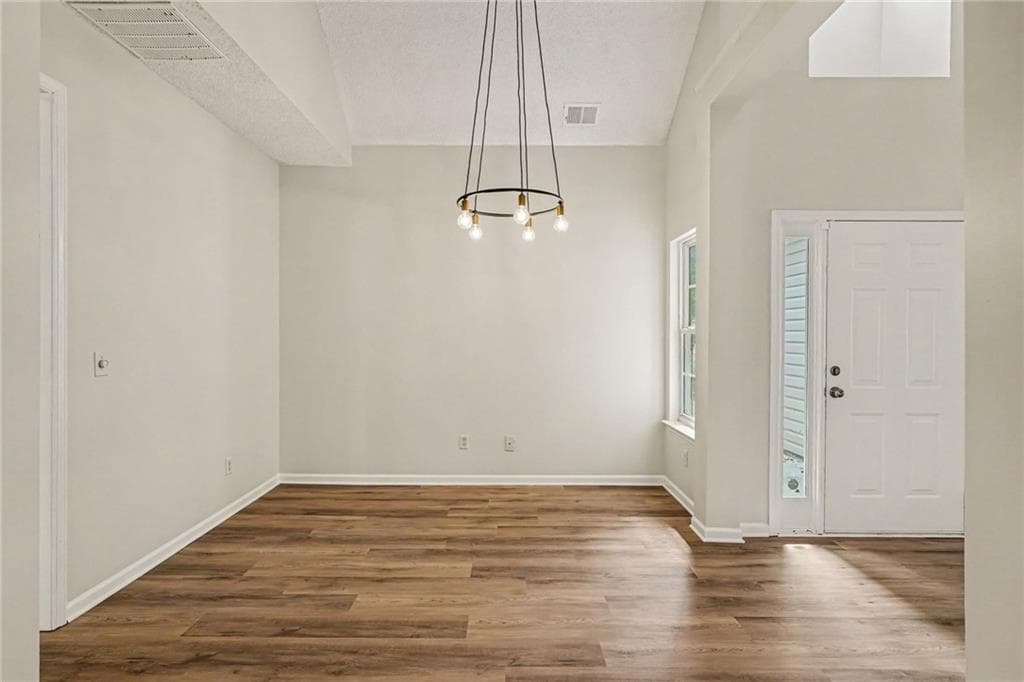 3 bedroom, 2 bathroom, 1,510 sq ft single family residence for sale at 311 Sweetbriar Lane, Griffin, GA 30224 — photo 5