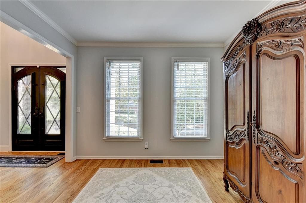 5 bedroom, 4 bathroom, 3,781 sq ft single family residence for sale at 3505 Silver Vista Court, Cumming, GA 30041 — photo 9
