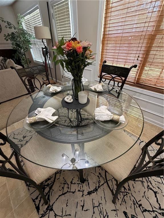 3 bedroom, 3 bathroom, 1,833 sq ft single family residence for sale at 667 Lakes Circle, Lithonia, GA 30058 — photo 4