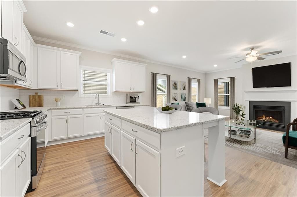 3 bedroom, 3 bathroom, 2,010 sq ft single family residence for sale at 54 Colonial Terrace, Villa Rica, GA 30180 — photo 6