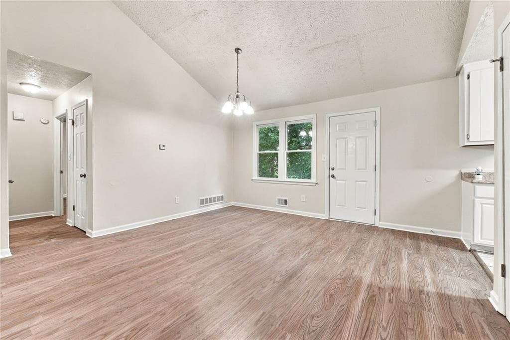 3 bedroom, 2 bathroom, 1,222 sq ft single family residence for sale at 1003 Salisbury Trail, Riverdale, GA 30296 — photo 8