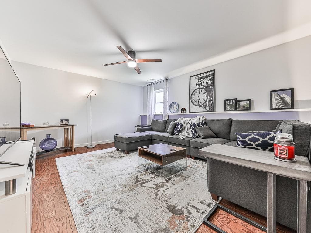 3 bedroom, 2 bathroom, 2,272 sq ft single family residence for sale at 268 N Briar Ridge, Woodstock, GA 30189 — photo 3