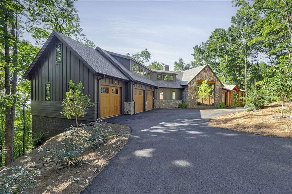 4 bedroom, 5 bathroom, 4,985 sq ft single family residence for sale at 159 Sanderlin Mtn Drive, Jasper, GA 30143 — photo 3
