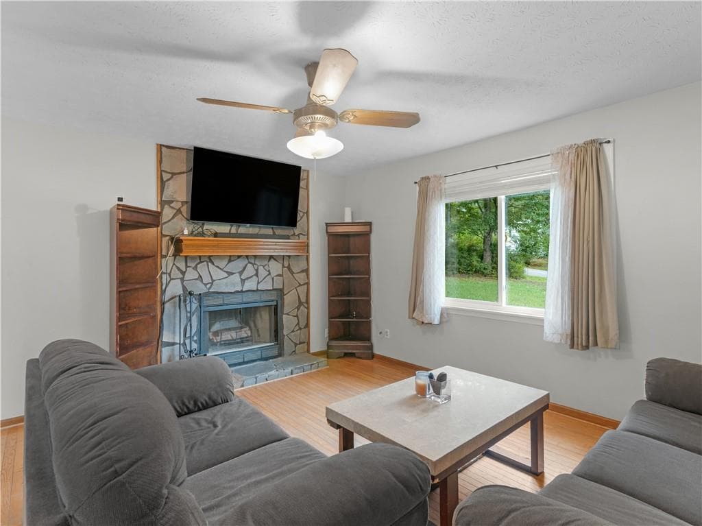 3 bedroom, 2 bathroom, 1,184 sq ft single family residence for sale at 2065 Gum Creek Lane, Loganville, GA 30052 — photo 1 of 42