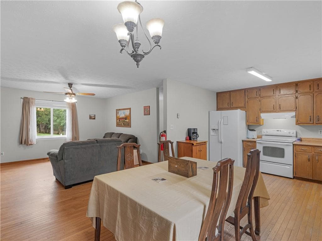 3 bedroom, 2 bathroom, 1,184 sq ft single family residence for sale at 2065 Gum Creek Lane, Loganville, GA 30052 — photo 8