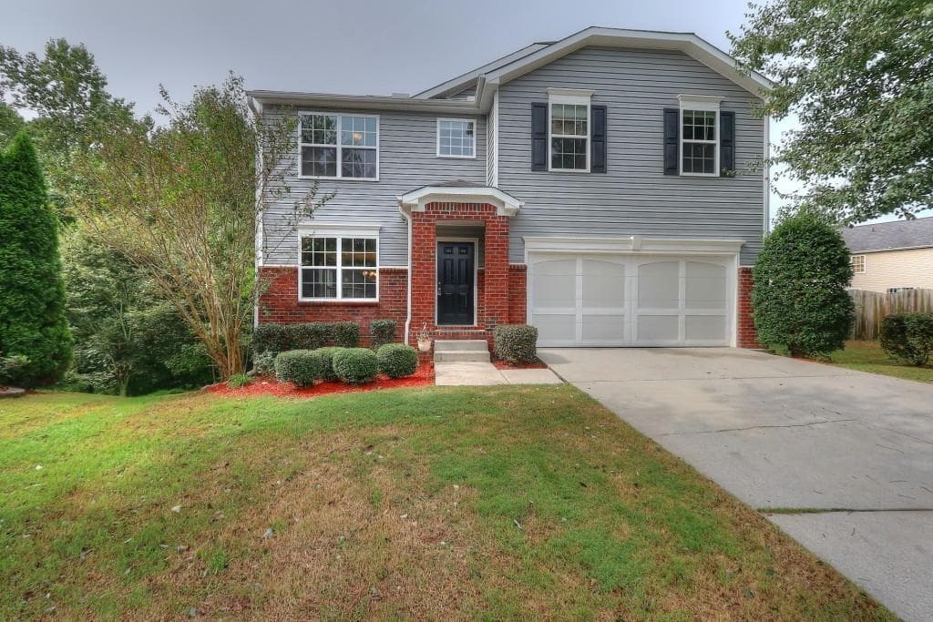 2 bedroom, 1 bathroom, 4,323 sq ft other for rent at 3230 Centerglen Lane, Cumming, GA 30040 for $1,650 a month — photo 1 of 24