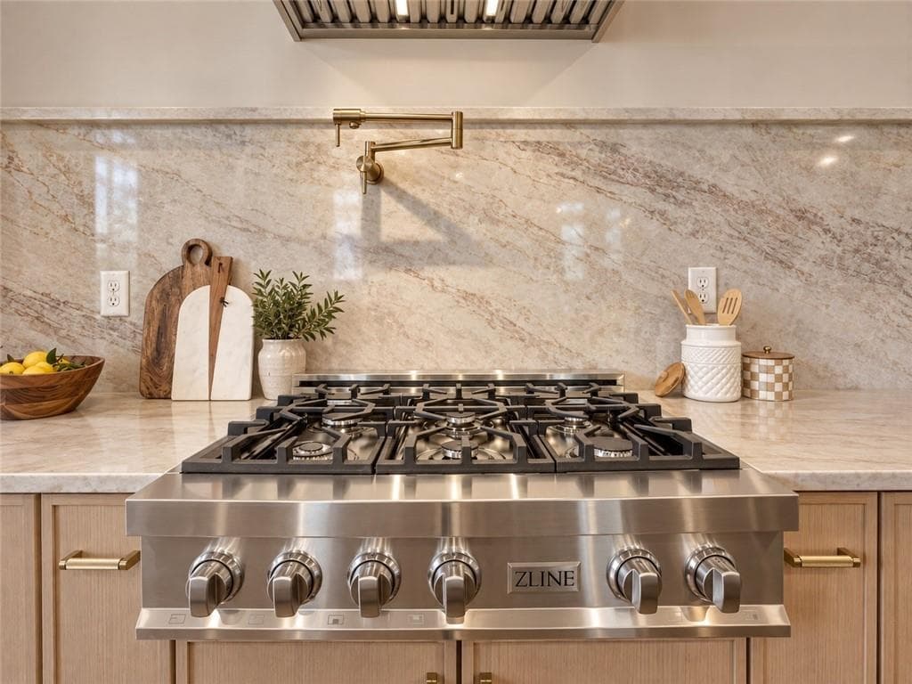 5 bedroom, 4 bathroom, 3,446 sq ft single family residence for sale at 1043 Avondale Avenue, Atlanta, GA 30312 — photo 6