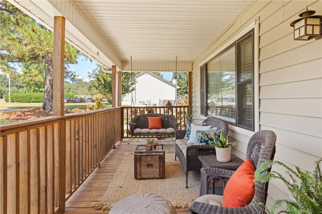 3 bedroom, 2 bathroom, 1,894 sq ft single family residence for sale at 110 Allenwood Road, Fayetteville, GA 30214 — photo 5
