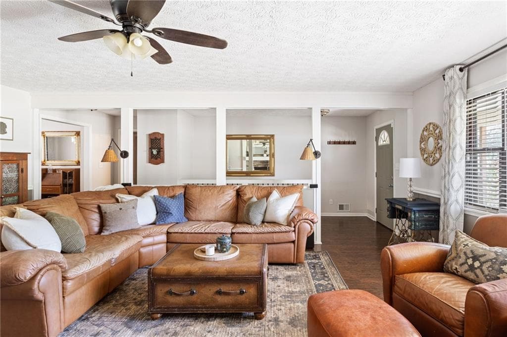3 bedroom, 2 bathroom, 1,894 sq ft single family residence for sale at 110 Allenwood Road, Fayetteville, GA 30214 — photo 7