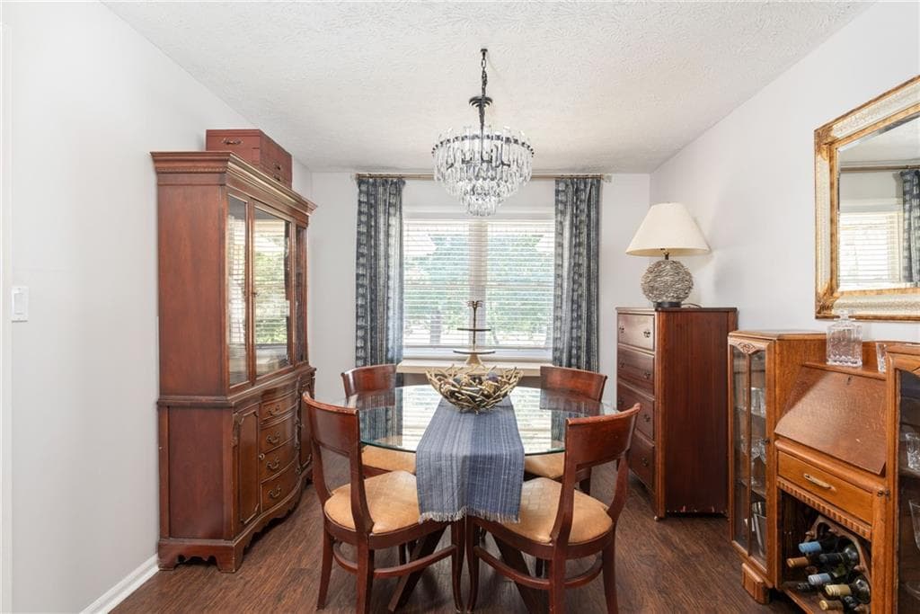 3 bedroom, 2 bathroom, 1,894 sq ft single family residence for sale at 110 Allenwood Road, Fayetteville, GA 30214 — photo 9