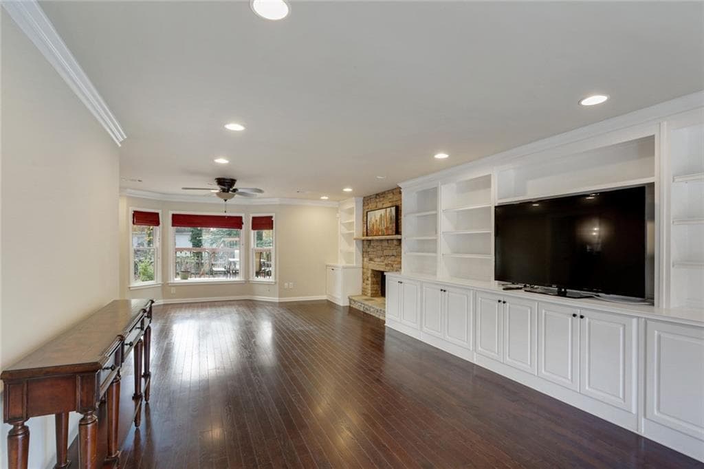 5 bedroom, 3 bathroom, 3,306 sq ft single family residence for sale at 3520 Billingsley Drive, Marietta, GA 30062 — photo 5