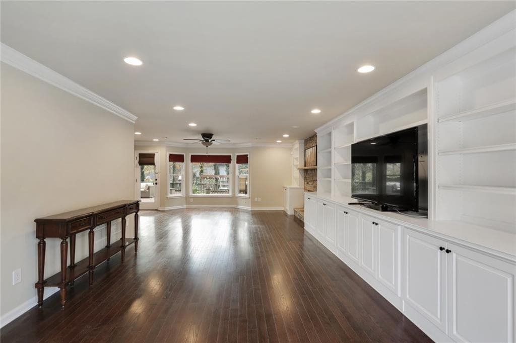 5 bedroom, 3 bathroom, 3,306 sq ft single family residence for sale at 3520 Billingsley Drive, Marietta, GA 30062 — photo 6