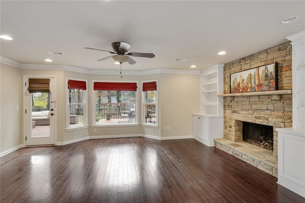 5 bedroom, 3 bathroom, 3,306 sq ft single family residence for sale at 3520 Billingsley Drive, Marietta, GA 30062 — photo 7
