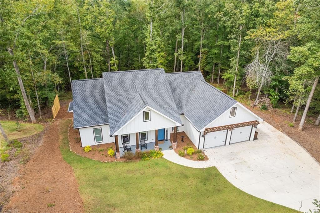 3 bedroom, 2 bathroom, 1,889 sq ft single family residence for sale at 229 Samson Way, Cleveland, GA 30528 — photo 4