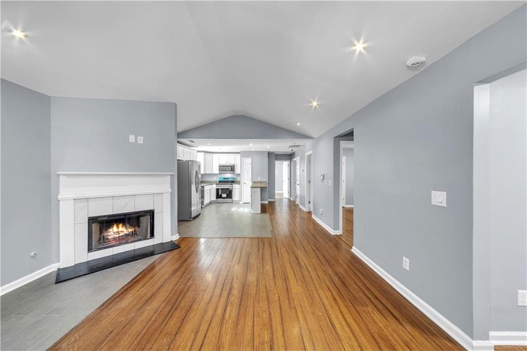 4 bedroom, 2 bathroom, 1,476 sq ft single family residence for sale at 4064 Blanton Avenue, Atlanta, GA 30331 — photo 4