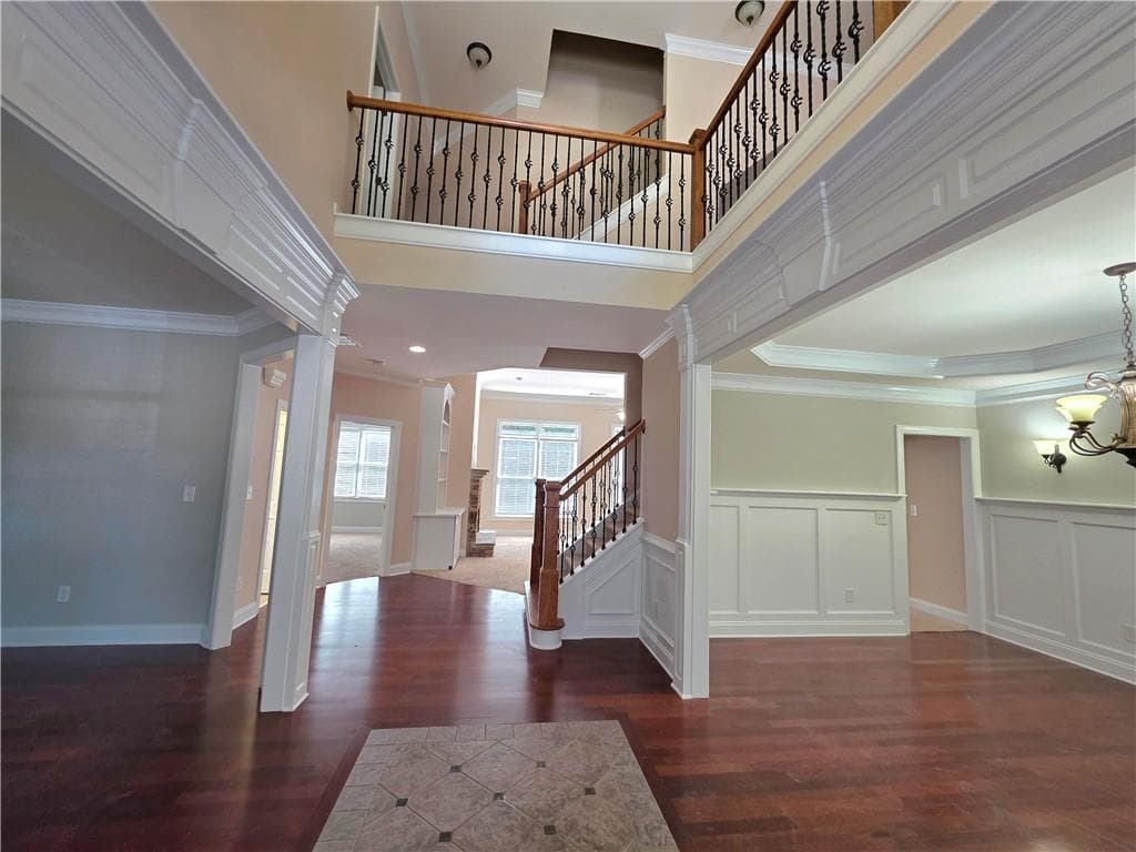 6 bedroom, 4 bathroom, 3,790 sq ft single family residence under contract at 4613 Pine Manor Bluff, Suwanee, GA 30024 — photo 3