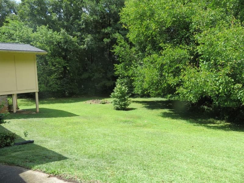 3 bedroom, 2 bathroom, 1,828 sq ft single family residence for sale at 6505 Cherie Lane, South Fulton, GA 30349 — photo 5