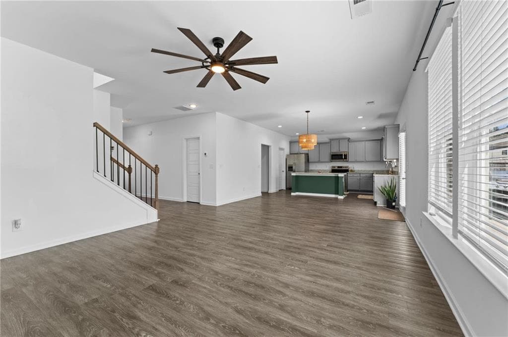 4 bedroom, 3 bathroom, 2,156 sq ft single family residence for sale at 163 Red Birch Lane, Warner Robins, GA 31093 — photo 6