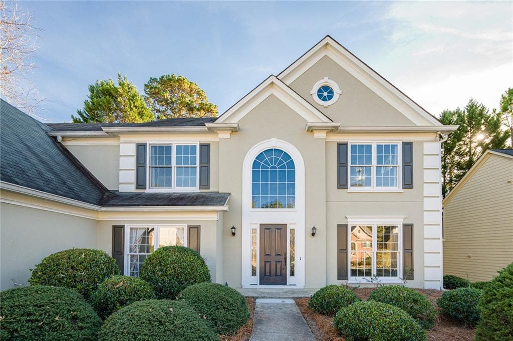4 bedroom, 3 bathroom, 3,066 sq ft single family residence for rent at 6480 Stapleford Lane, Johns Creek, GA 30097 for $3,600 a month — photo 4