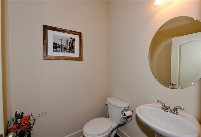 4 bedroom, 4 bathroom, 2,628 sq ft townhouse for rent at 2349 White Oak Bend 22, Smyrna, GA 30080 for $3,200 a month — photo 9