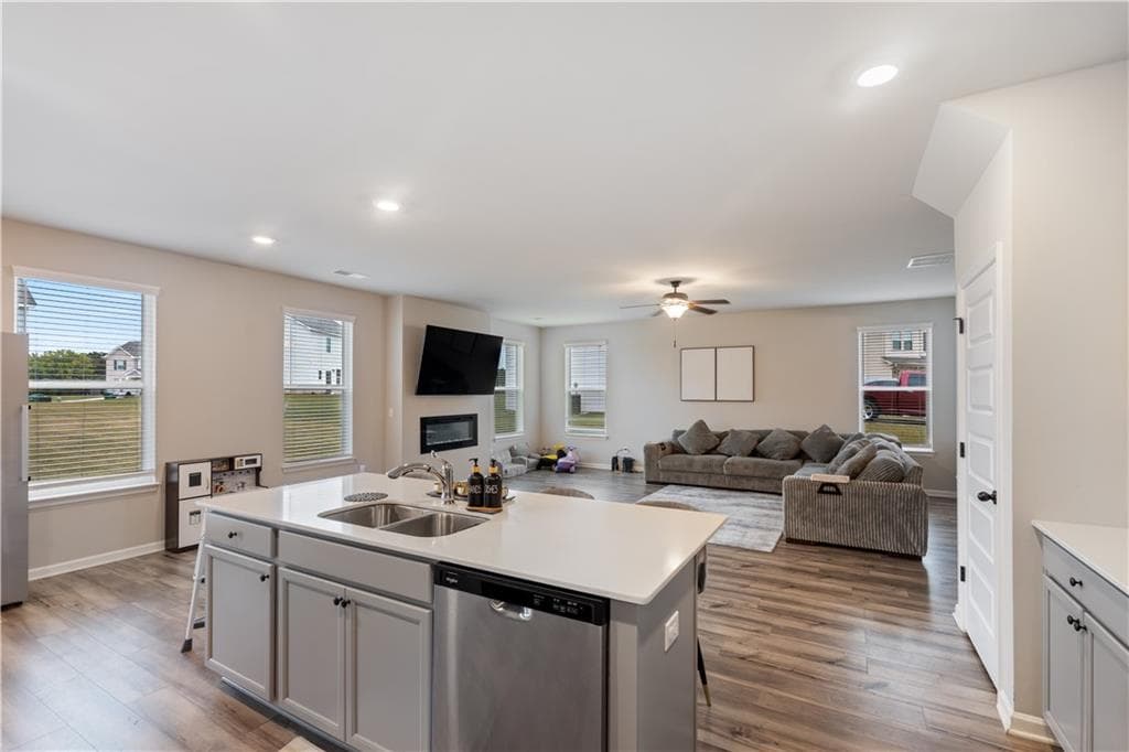 4 bedroom, 4 bathroom, 2,756 sq ft single family residence for sale at 1052 Bodega Loop, Locust Grove, GA 30248 — photo 10