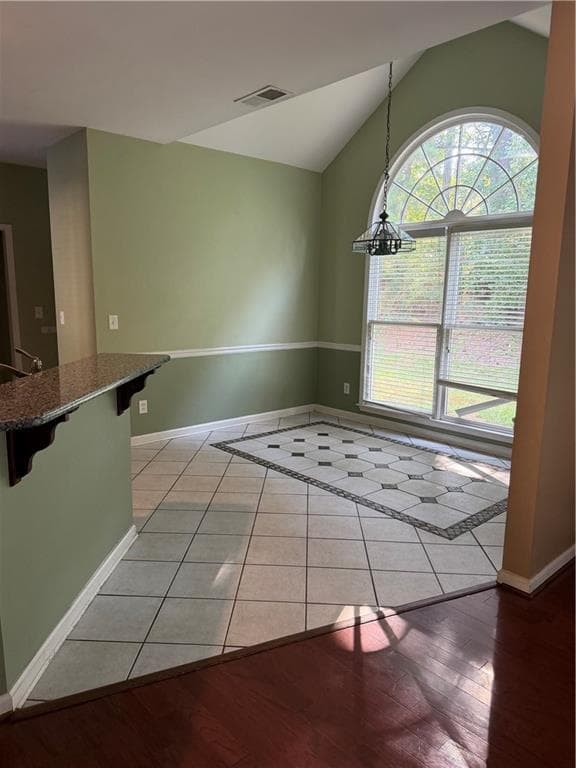 4 bedroom, 3 bathroom, 2,418 sq ft single family residence for sale at 11660 Vista Forest Drive, Alpharetta, GA 30005 — photo 7