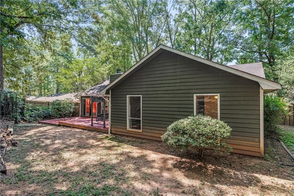 3 bedroom, 2 bathroom, 1,798 sq ft single family residence for sale at 717 Pebble Creek Drive, Norcross, GA 30093 — photo 3